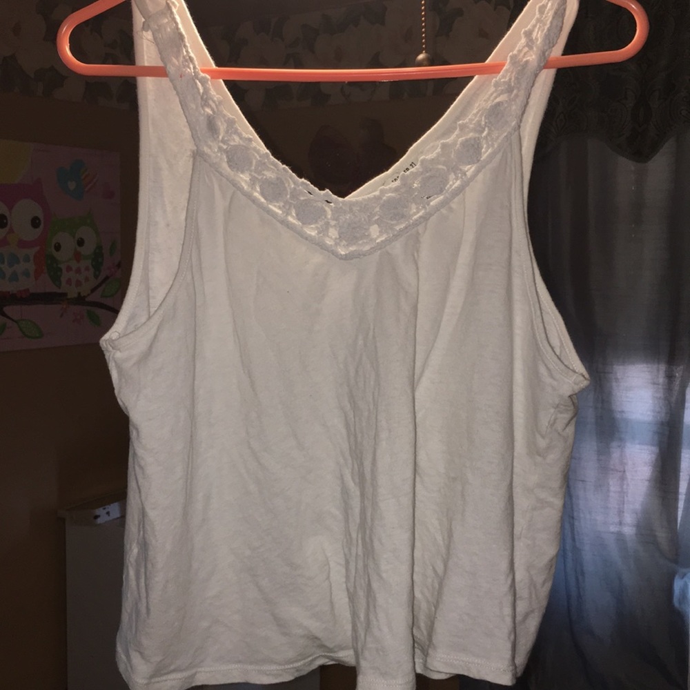 FOREVER 21 ALL WHITE TANK TOP CROP TOP SIZE LARGE
